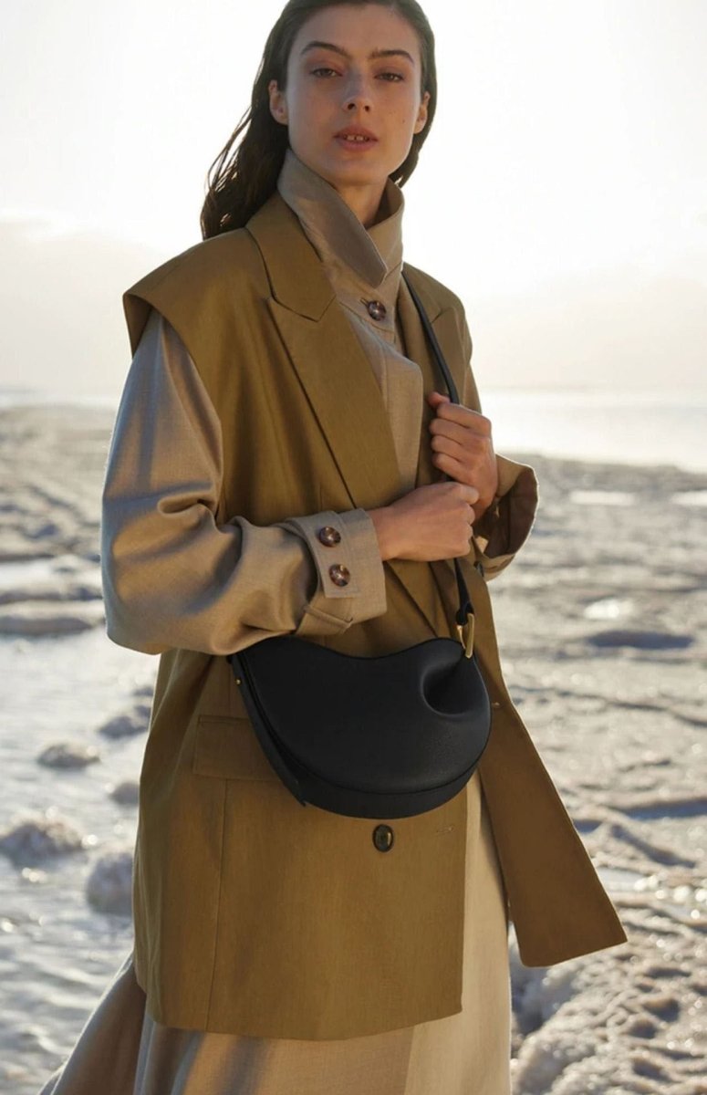 Mariam's Collection MAC182 Lychee Textured One-Shoulder Crossbody Saddle Bag — feature highlight
