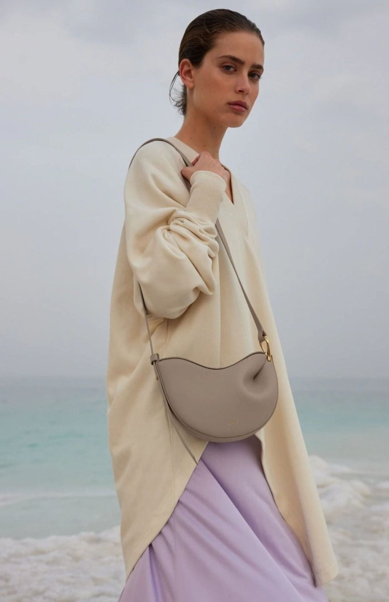 Mariam's Collection MAC182 Lychee Textured One-Shoulder Crossbody Saddle Bag — detail shot 9