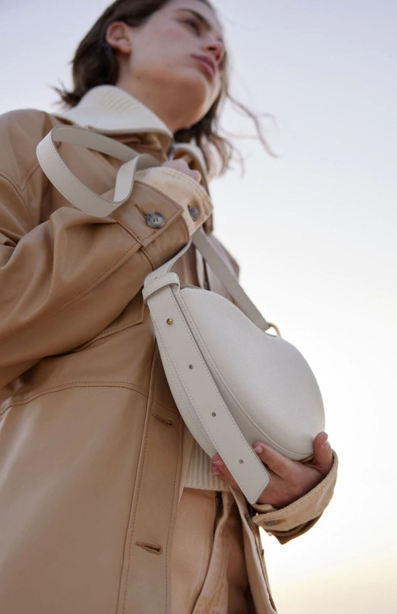 Mariam's Collection MAC182 Lychee Textured One-Shoulder Crossbody Saddle Bag — detail shot 6