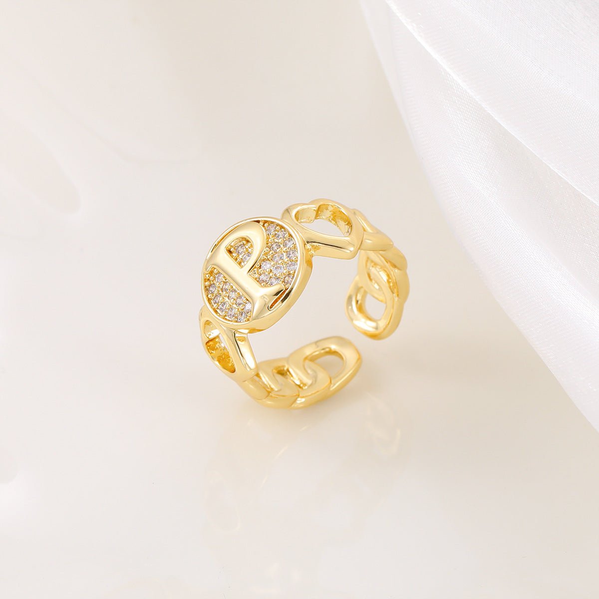 Mariam's Collection MAC186 Copper Set With Zircon 18K Real Gold Love Glossy Letter Ring — lifestyle context