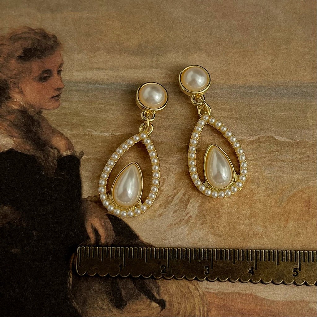 Mariam's Collection Palace style drop-shaped pearl earrings(MAC200) — main product shot