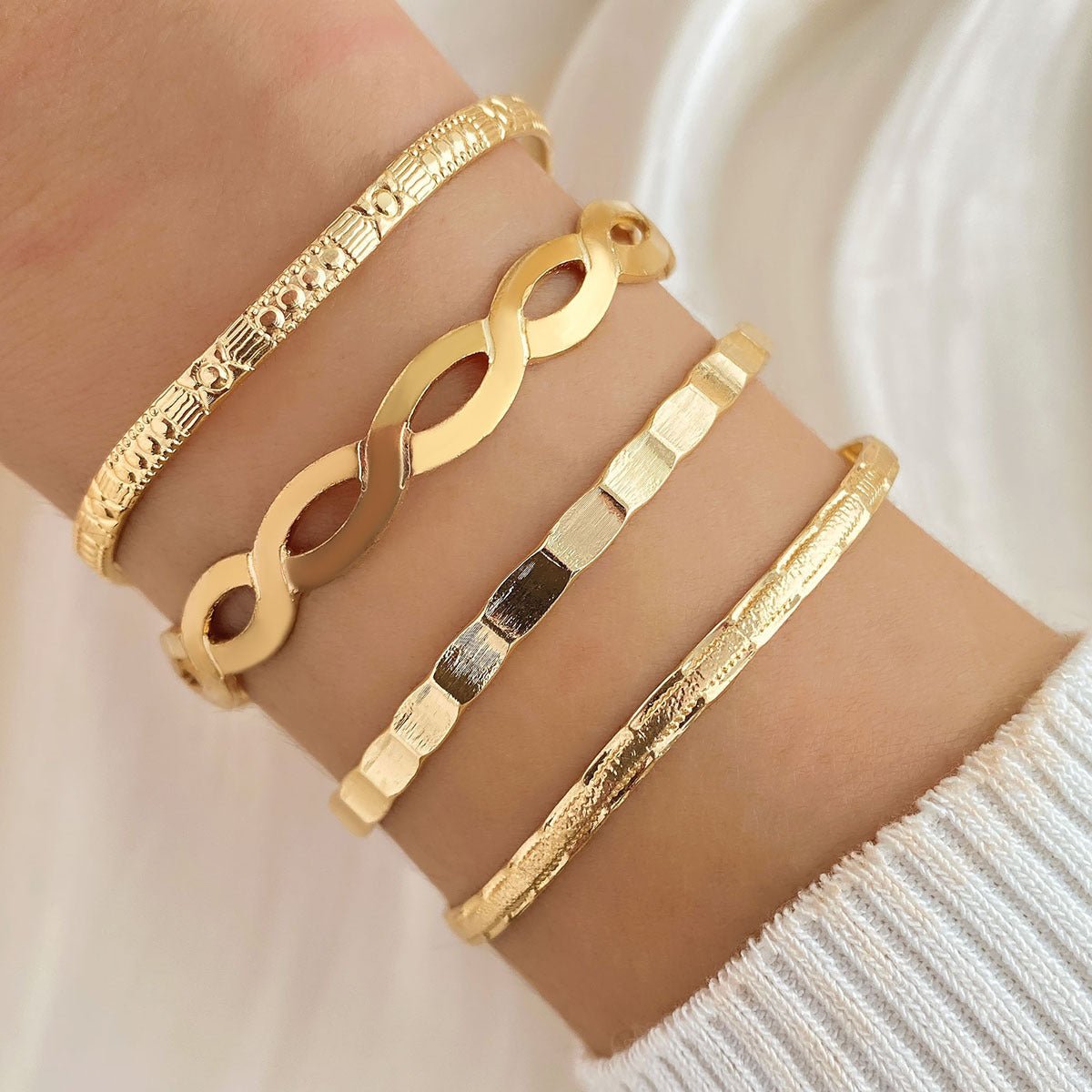 Mariam's Collection Mariam's Collection Retro Simple Mixed Open Bracelet(MAC202) — detail shot 7