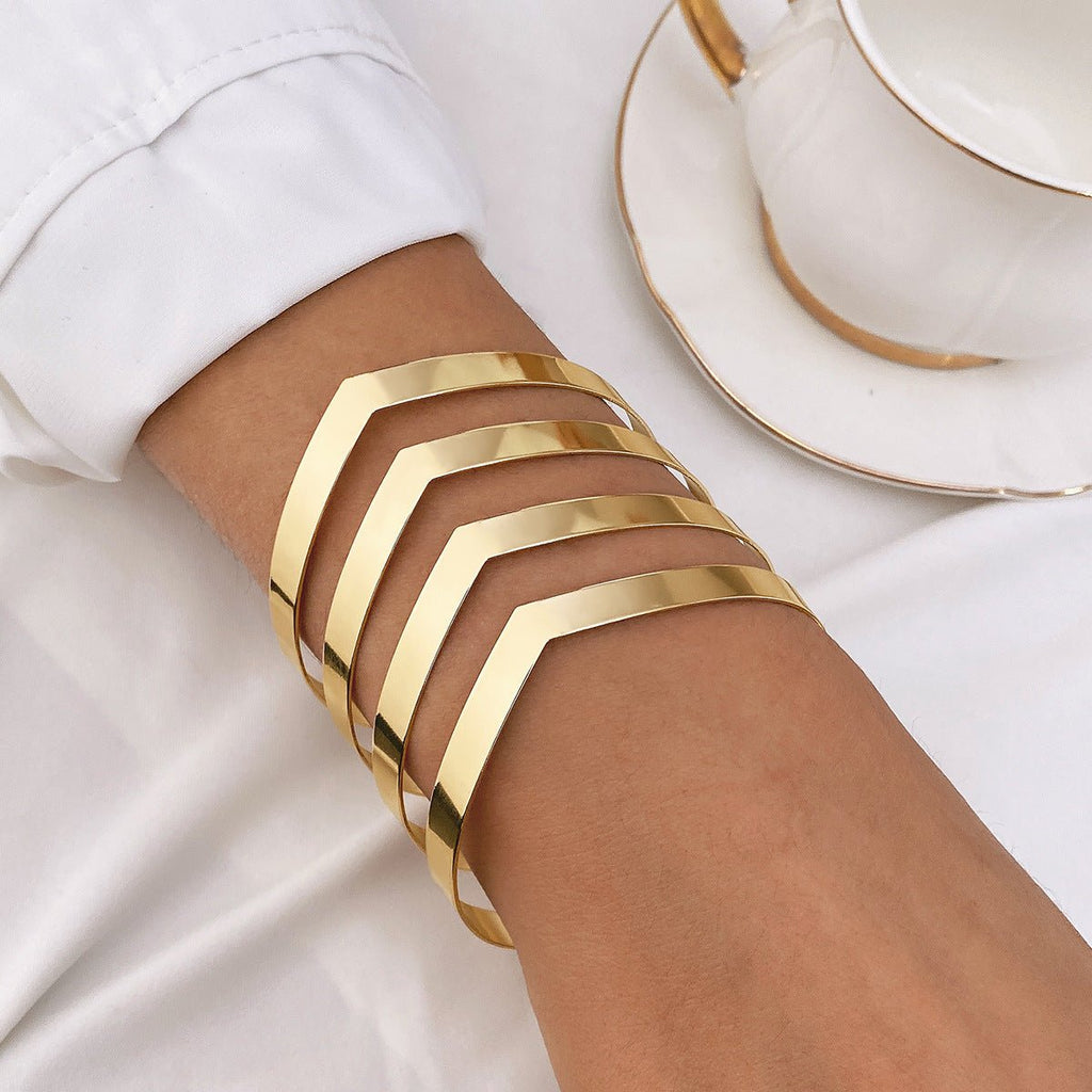 Mariam's Collection Mariam's Collection Bohemian Style Exaggerated Alloy Bracelet(MAC205) — fabric or material detail