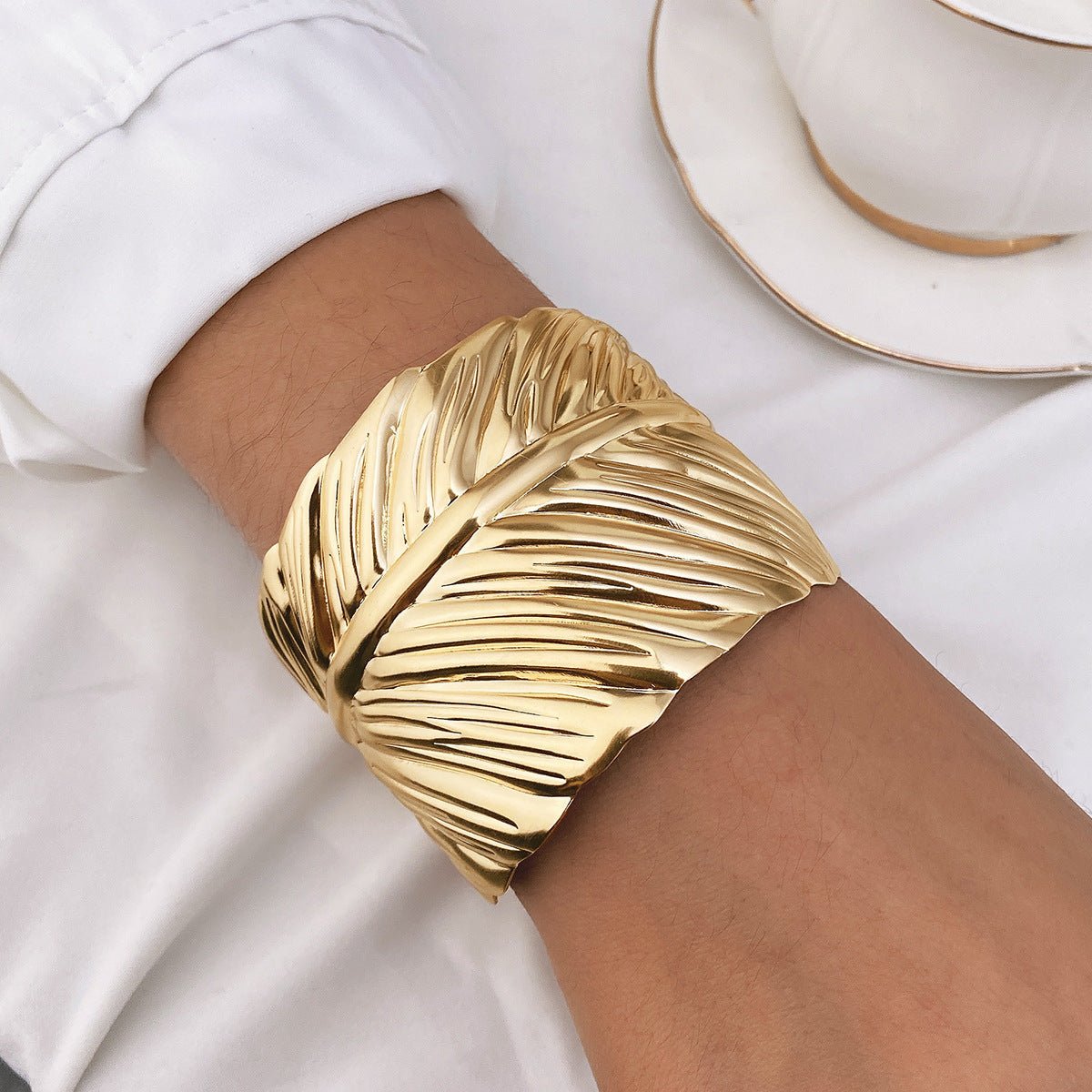 Mariam's Collection Bohemian Style Exaggerated Alloy Bracelet(MAC205) — detail shot 8