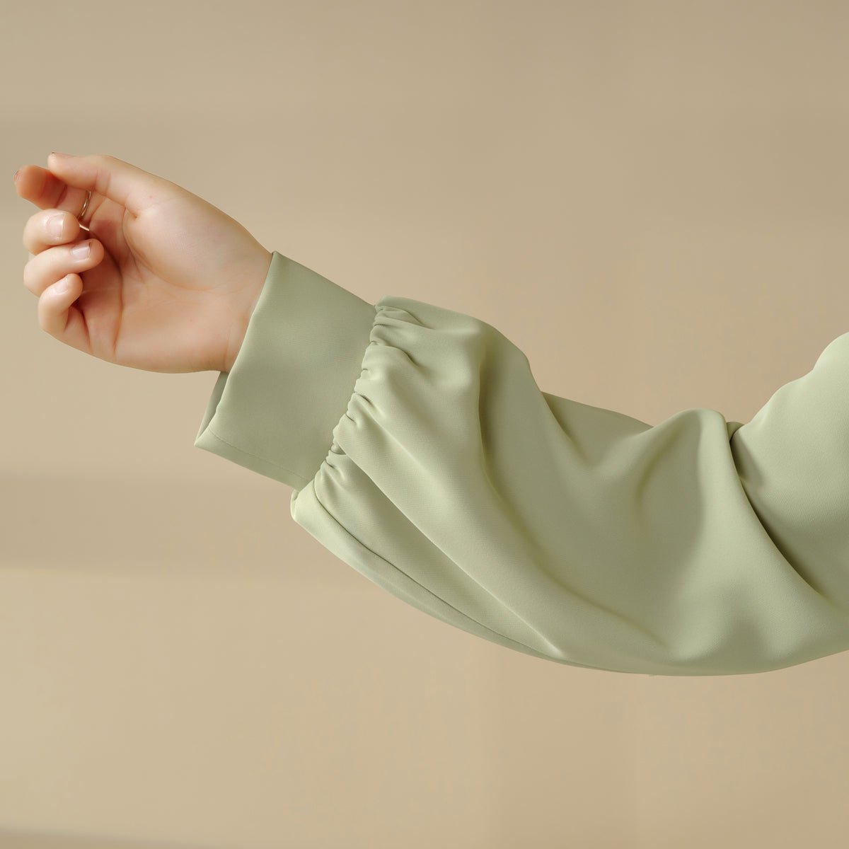 Mariam's Collection Macaron Color Shoulder Button Pullover Abaya (MA083) — detail shot 8