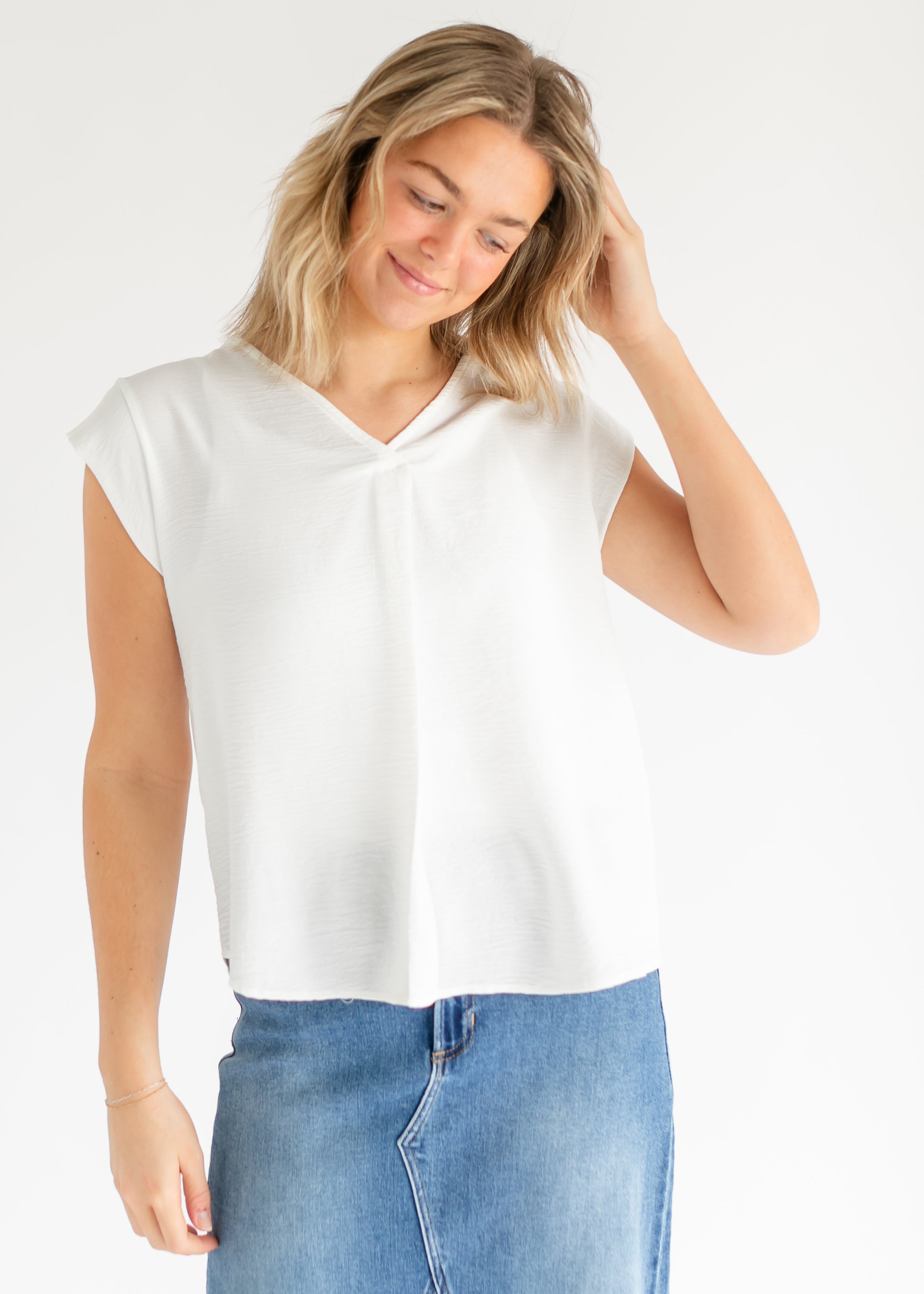 Inherit Co. Madison V-neck Short Sleeve Flowy Top - FINAL SALE — packaging
