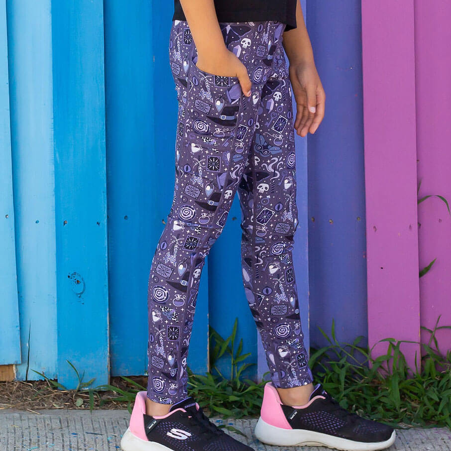 Princess Awesome & Boy Wonder "Witchful Thinking" Magic Leggings with Pockets — detail shot 8