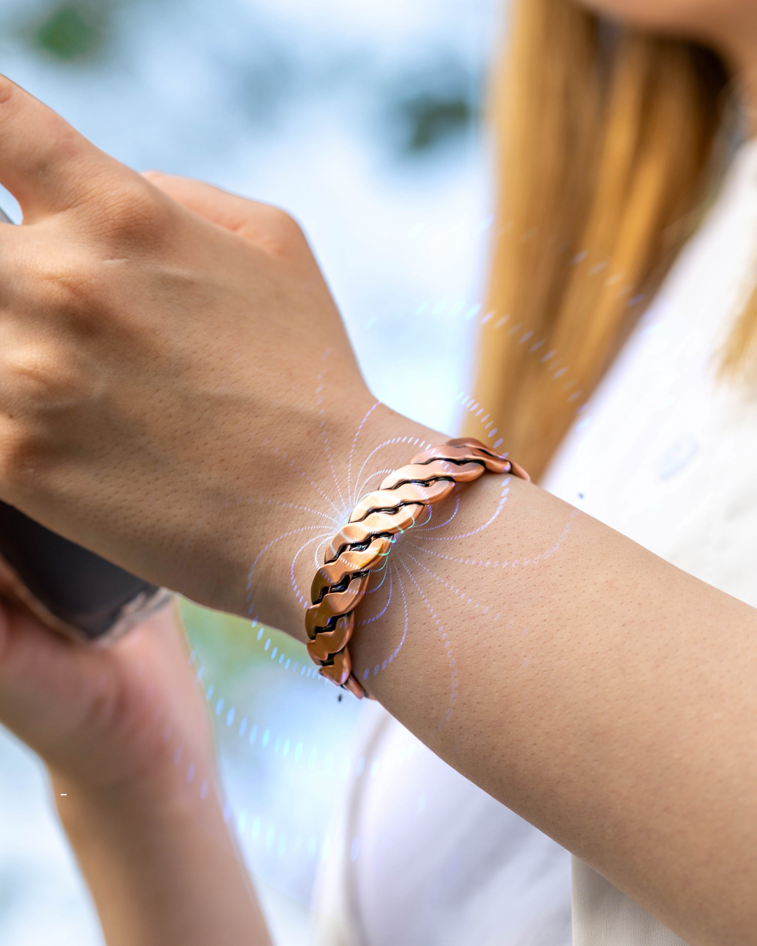MagnetRX Rugged Twist Copper Magnetic Therapy Bracelet Bangle — construction detail