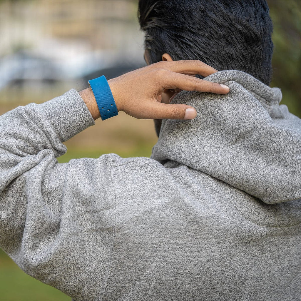MagnetRX Ultra Strength Sports Magnetic Bracelet (Navy) — detail shot 9