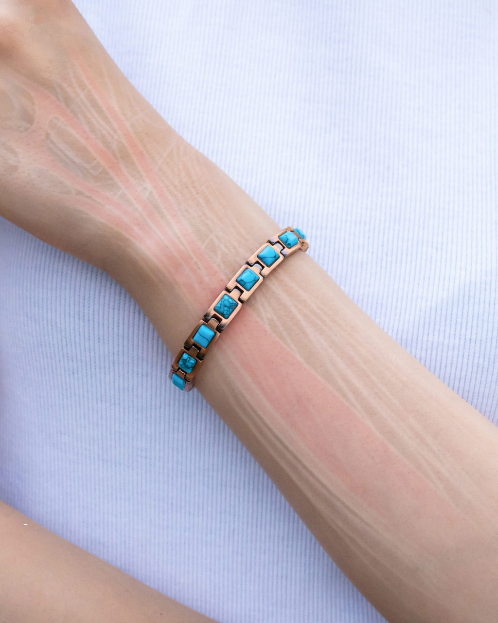 MagnetRX Women's Ultra Strength Pure Copper Magnetic Bracelet (Classic Turquoise) — Turquoise detail