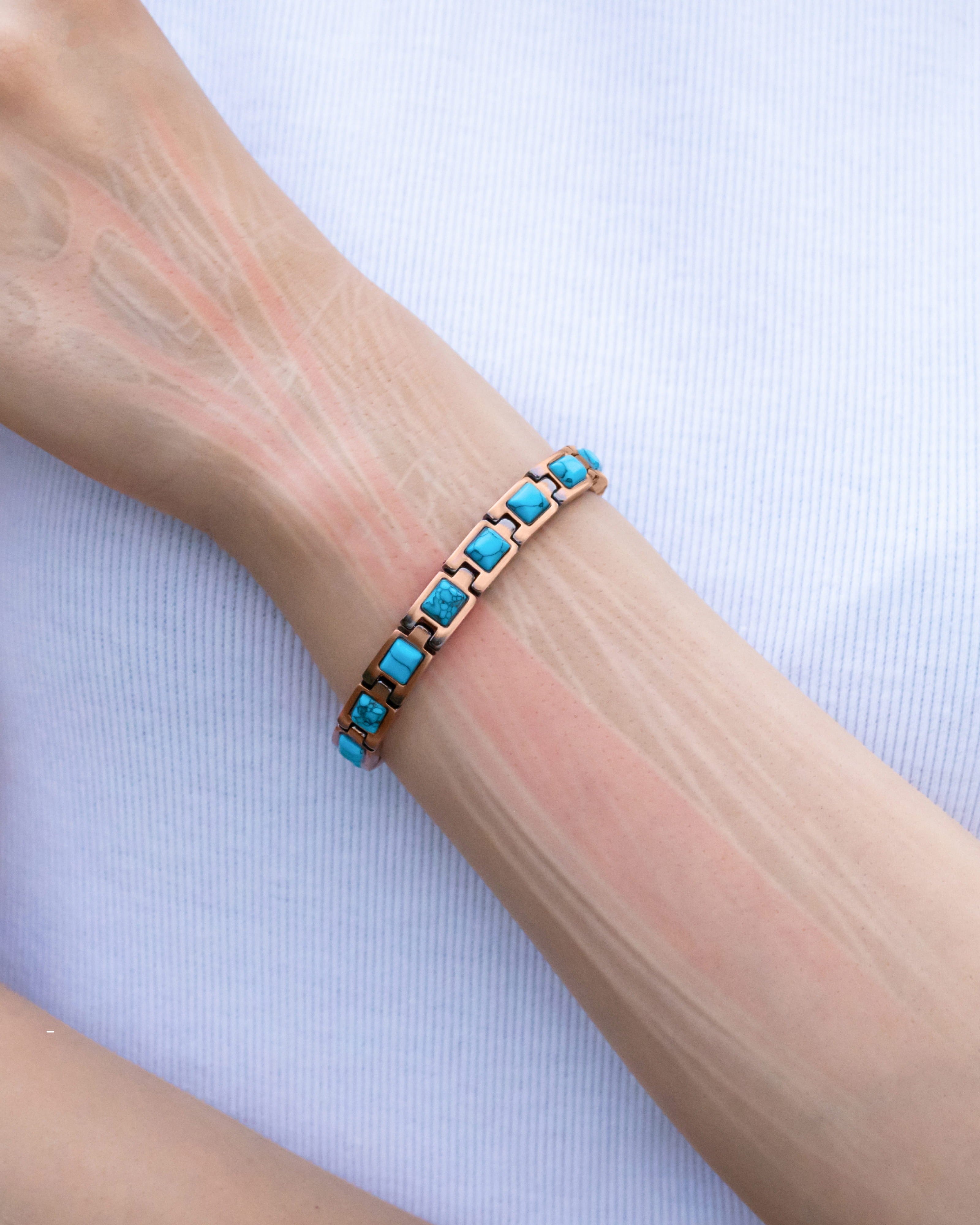 MagnetRX Women's Ultra Strength Pure Copper Magnetic Bracelet (Classic Turquoise) — Turquoise detail