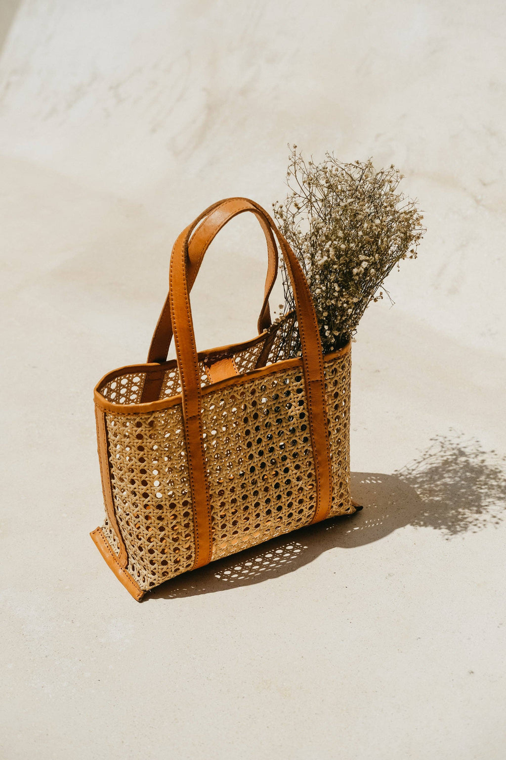 WONENA Pink Haley Magnolia Handmade Cane Woven and Leather Tote — Pink detail