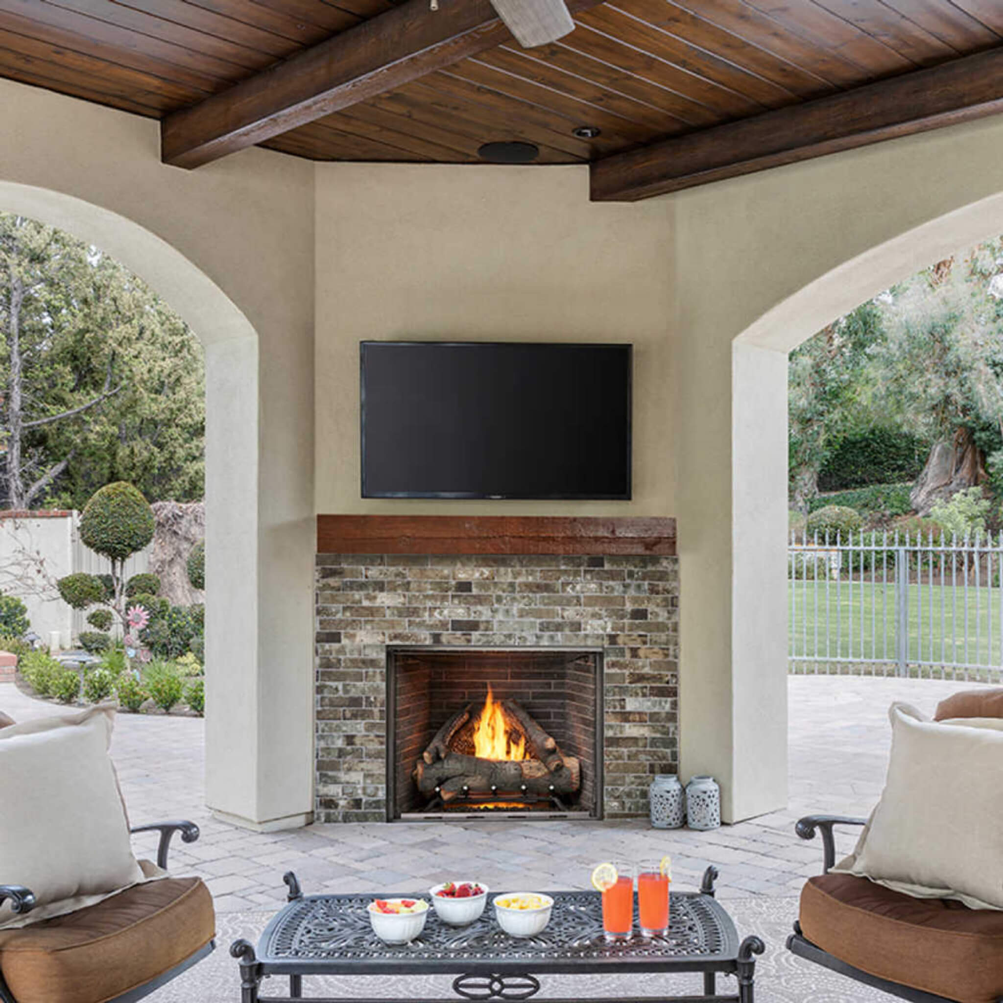 Majestic Traditional Stacked Brick Courtyard Outdoor Gas Fireplace [ODCOUG-36/42SSL] (SAK95813) – SAKSBY WHOLESALE, view 5