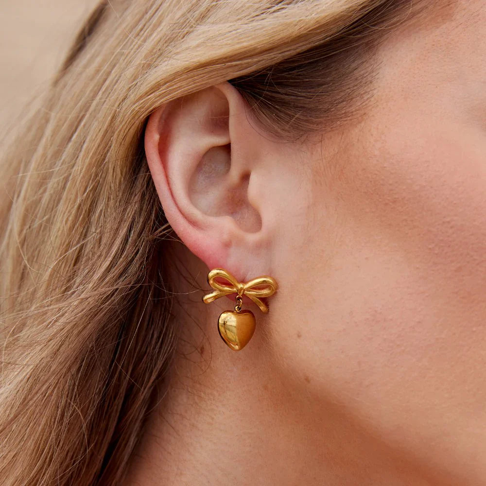 SORI STYLE Mary Bow Heart Drop Earrings.. — construction detail