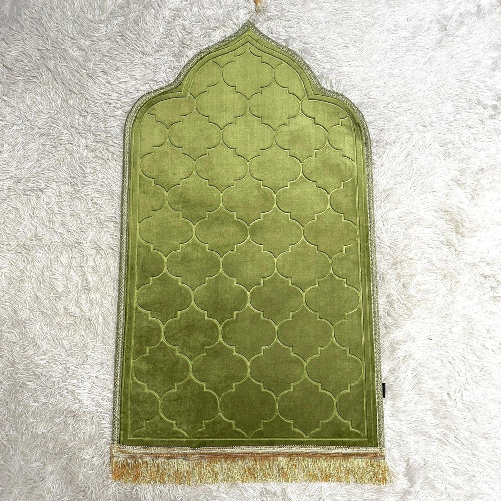 Mariam's Collection Mariam's Collection MC010 Soft Flannel Prayer Mat — fabric or material detail