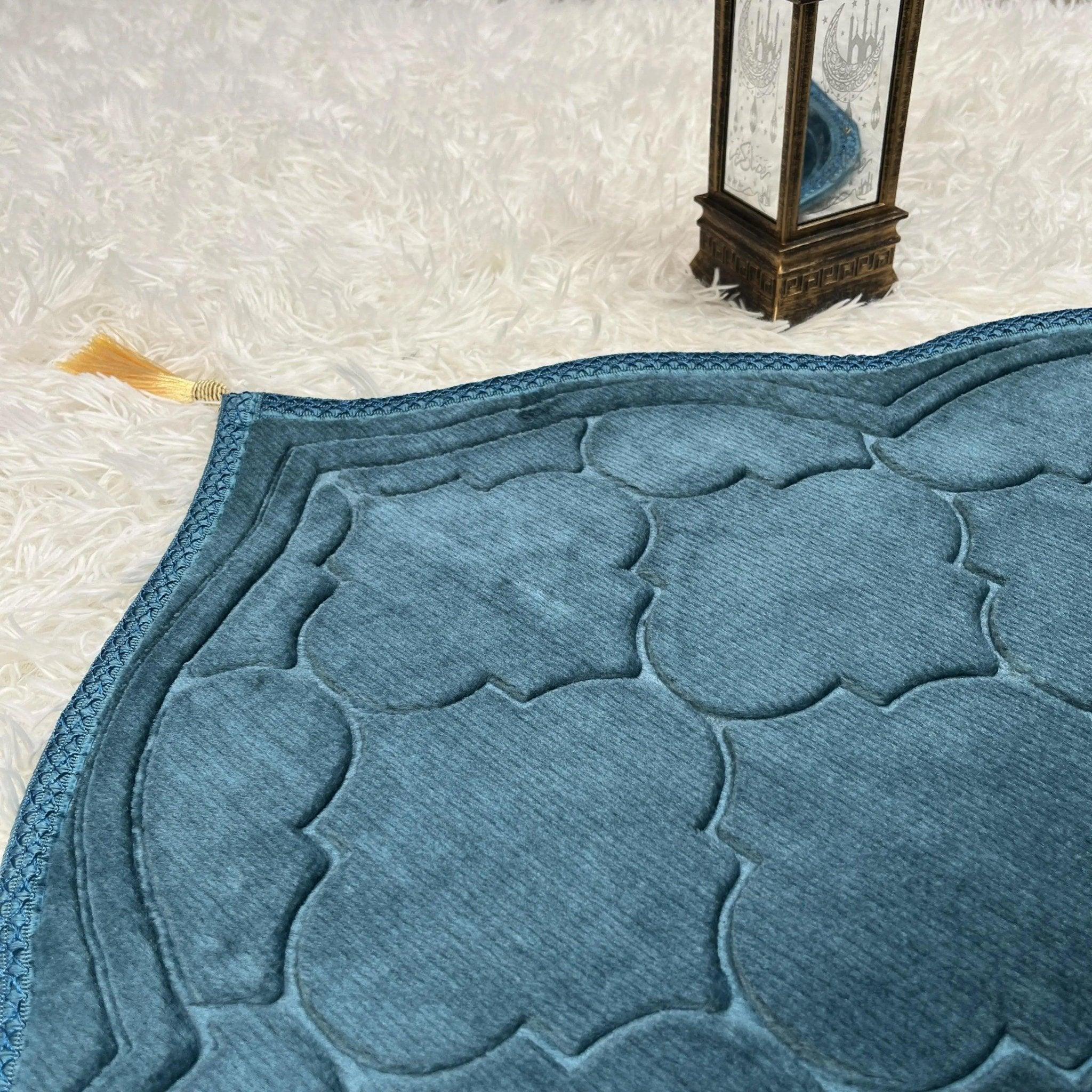 Mariam's Collection Mariam's Collection MC010 Soft Flannel Prayer Mat — detail shot 6