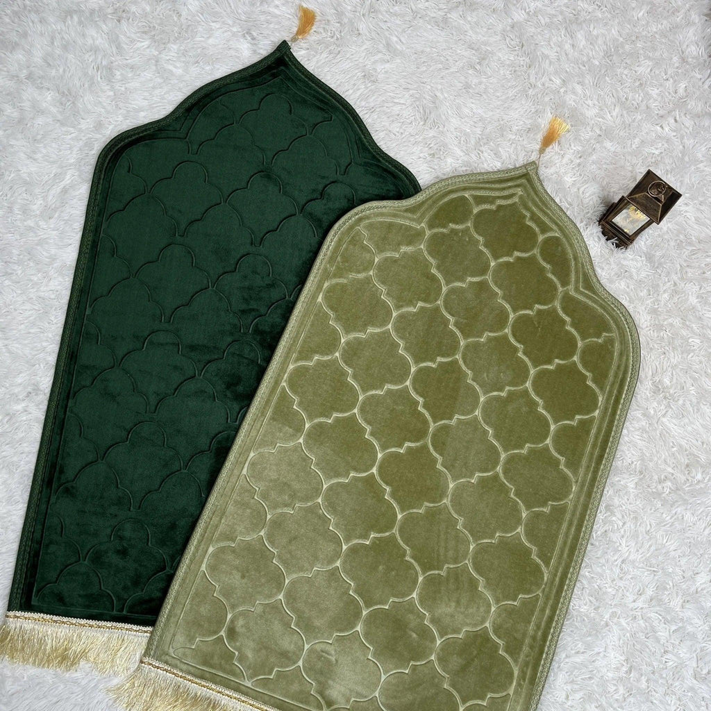 Mariam's Collection Mariam's Collection MC010 Soft Flannel Prayer Mat — construction detail