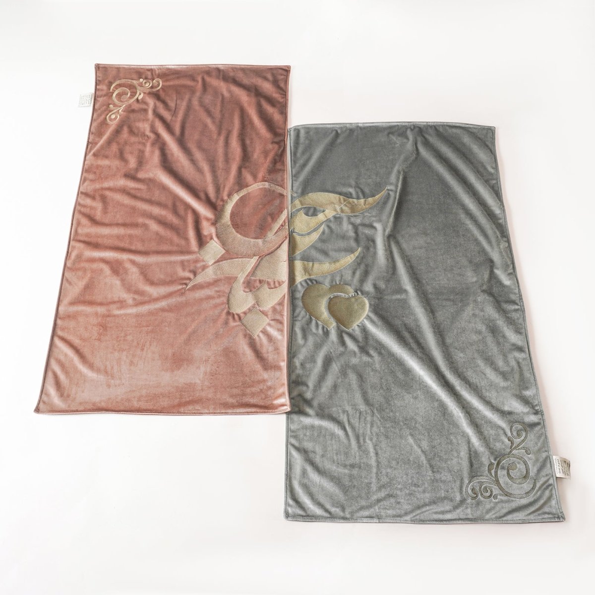 Mariam's Collection Meaningful Arabic Art German Velvet Couples Prayer Mat Set Interactive Pattern… — feature highlight