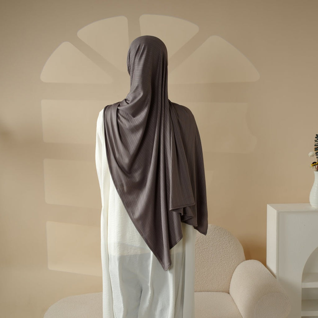 Mariam's Collection Crinkled Soft Jersey Hijab | Crinkled Hijab (MH001) — construction detail
