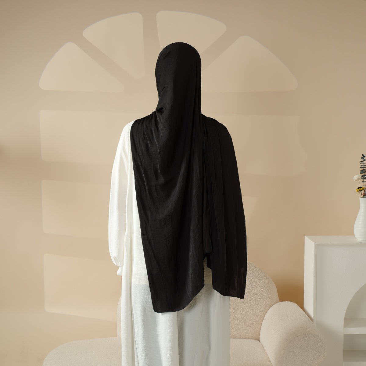Mariam's Collection Mariam's Collection Premium Velvet Hijab New Scarf (MH002) — construction detail