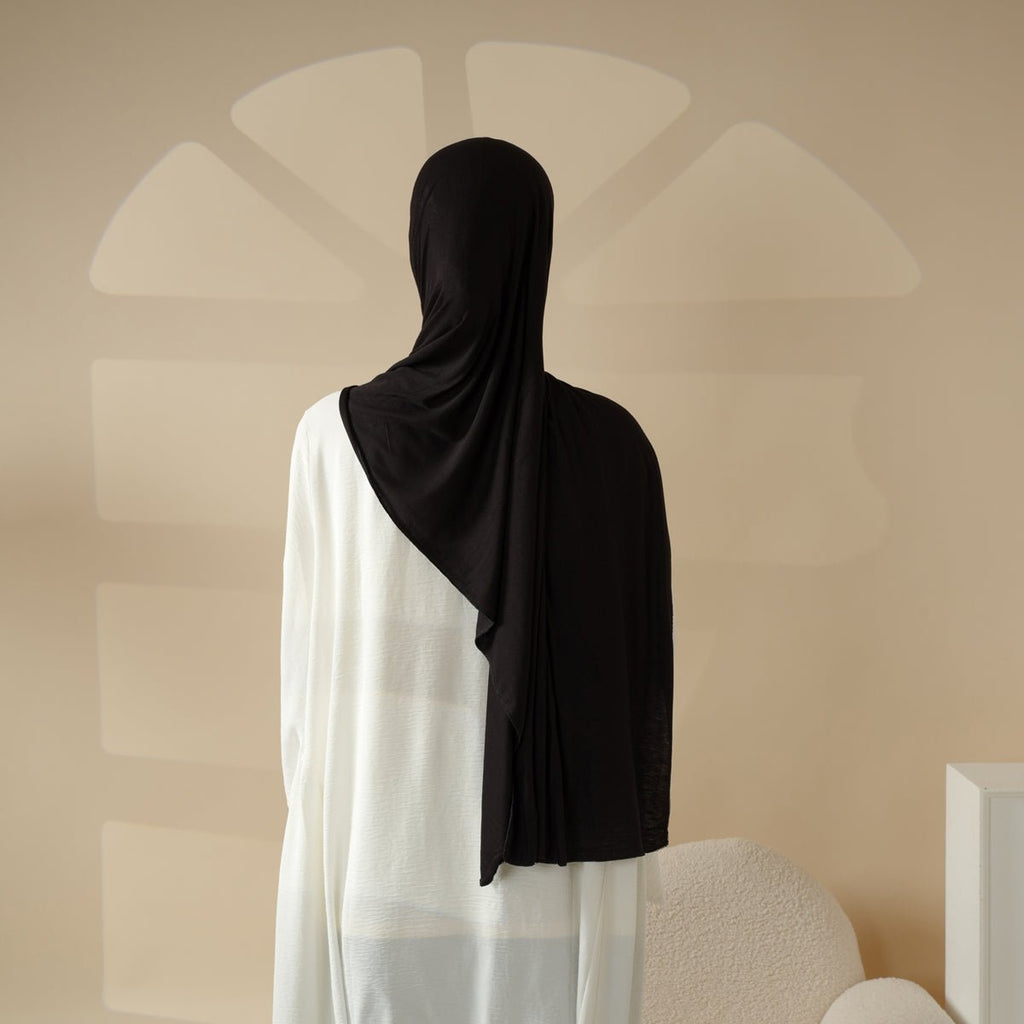 Mariam's Collection Mariam's Collection Solid Color Hijab With Basic Headscarf Cap (MH038) — construction detail