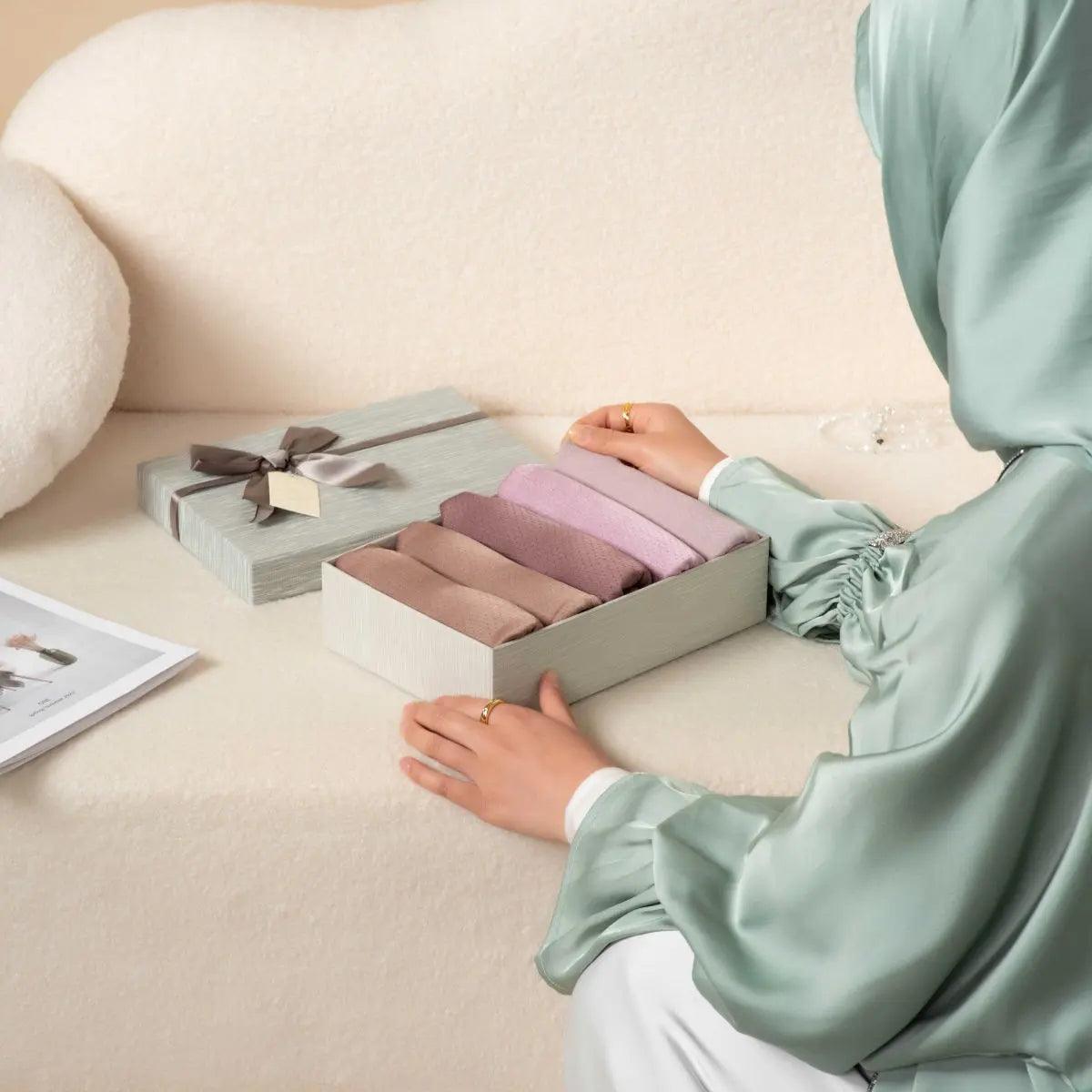 Mariam's Collection Mariam's Collection Textured Satin Star Hijab Gift Set Box (MH050) — construction detail