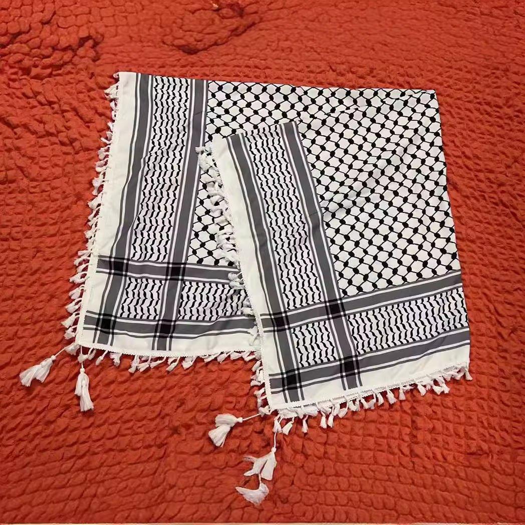 Mariam's Collection Mariam's Collection MH052 Four-Sided Fringed  Keffiyeh Square Hijab — construction detail