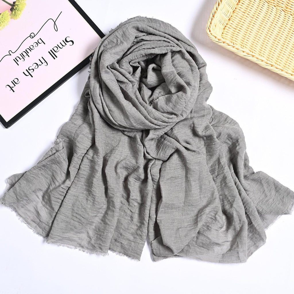 Mariam's Collection MH055 Encrypted Bubble Wrinkle Solid Color Hijab — lifestyle context