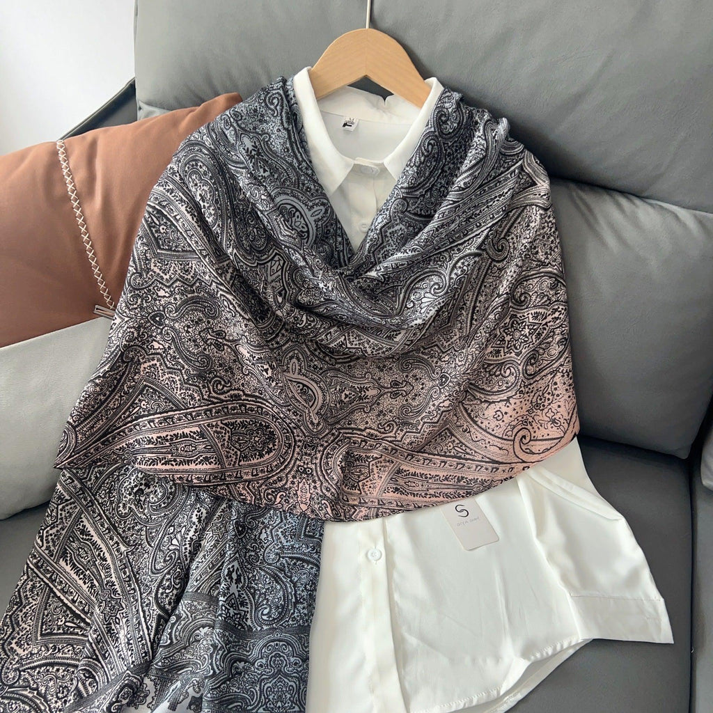 Mariam's Collection Mariam's Collection MH058 Cashew Printed Cotton And Linen Thin Hijab — Mariam's Collection branding close-up