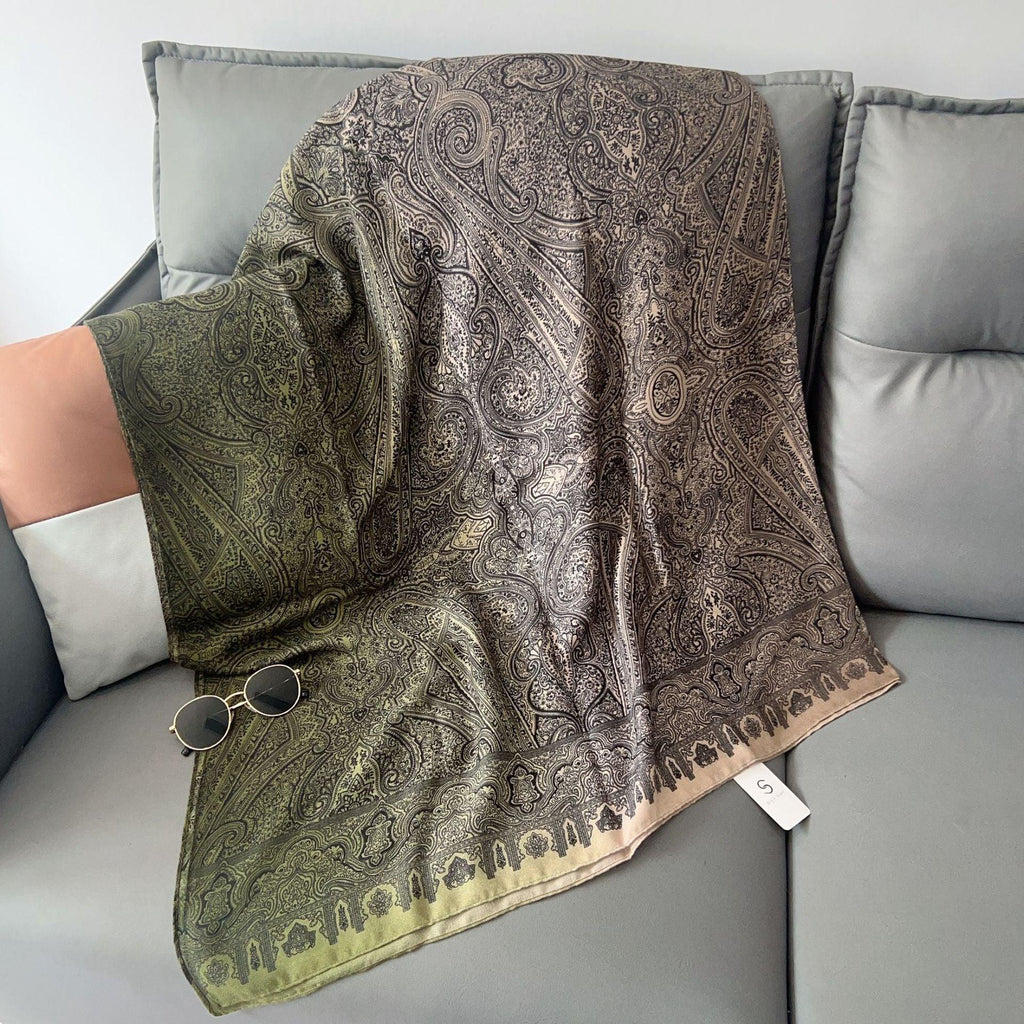 Mariam's Collection Mariam's Collection MH058 Cashew Printed Cotton And Linen Thin Hijab — detail shot 9