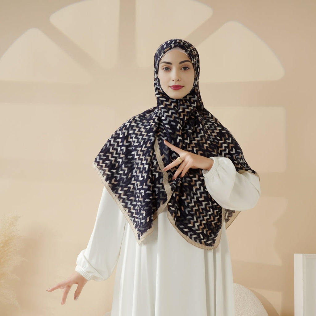 Mariam's Collection Mariam's Collection MH094 Printed Pleated Cotton and Linen Blend Shawl — construction detail