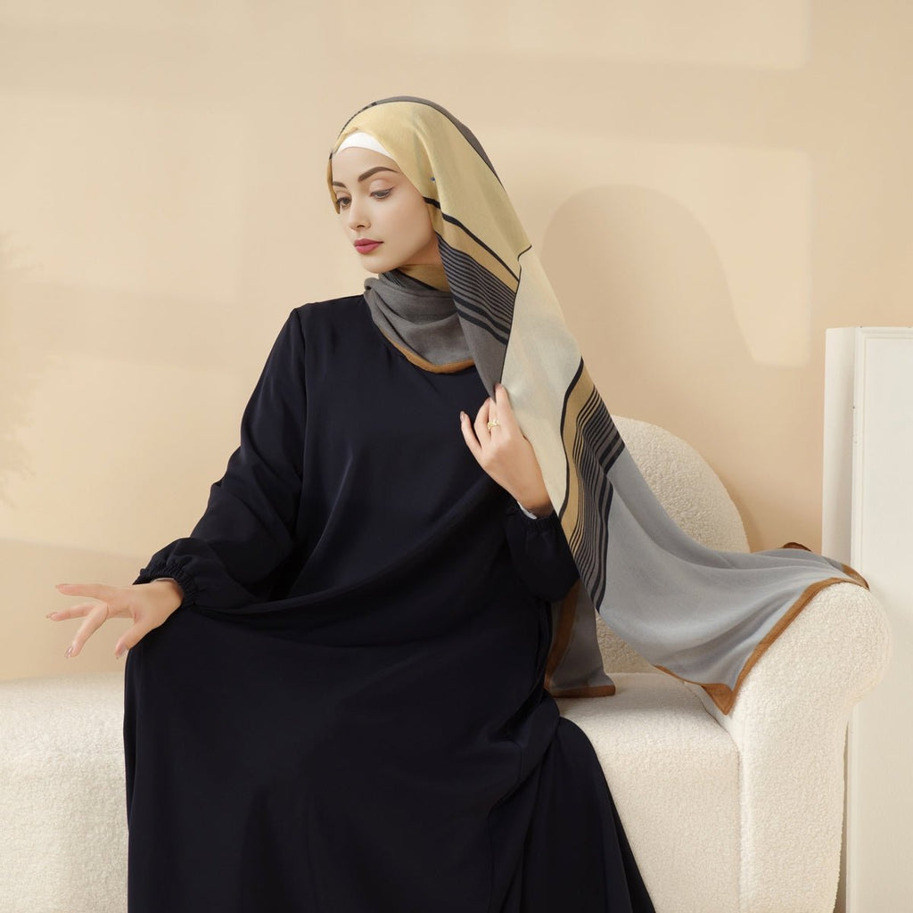 Mariam's Collection MH095 Printed Colorblock Geometric and Natural Floral Pattern Cotton and Linen Blend Shawl — flat-lay com