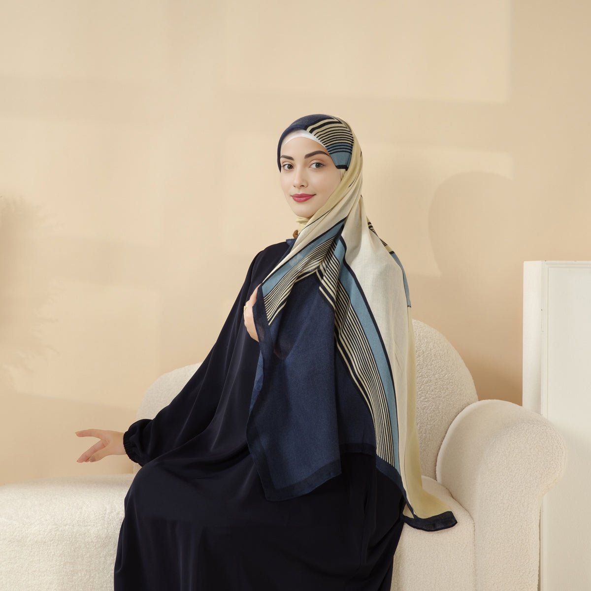 Mariam's Collection MH095 Printed Colorblock Geometric and Natural Floral Pattern Cotton and Linen Blend Shawl — detail close