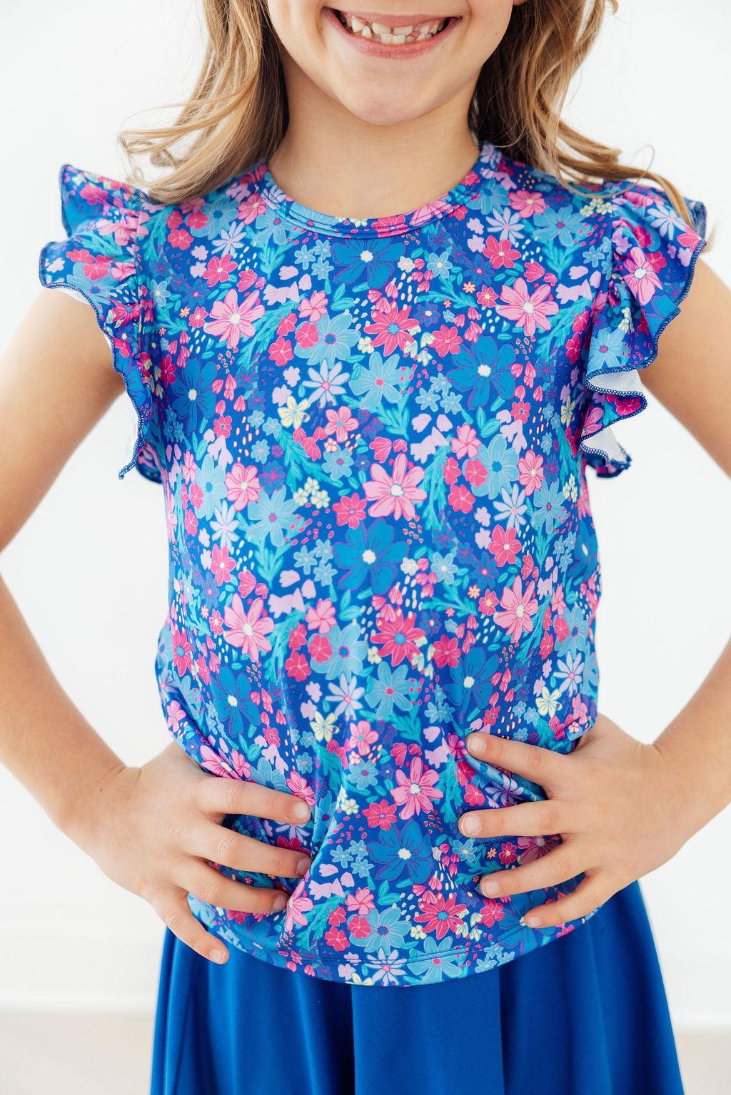 Mila & Rose ® Dreaming Daisies S/S Ruffle Tee — lifestyle context