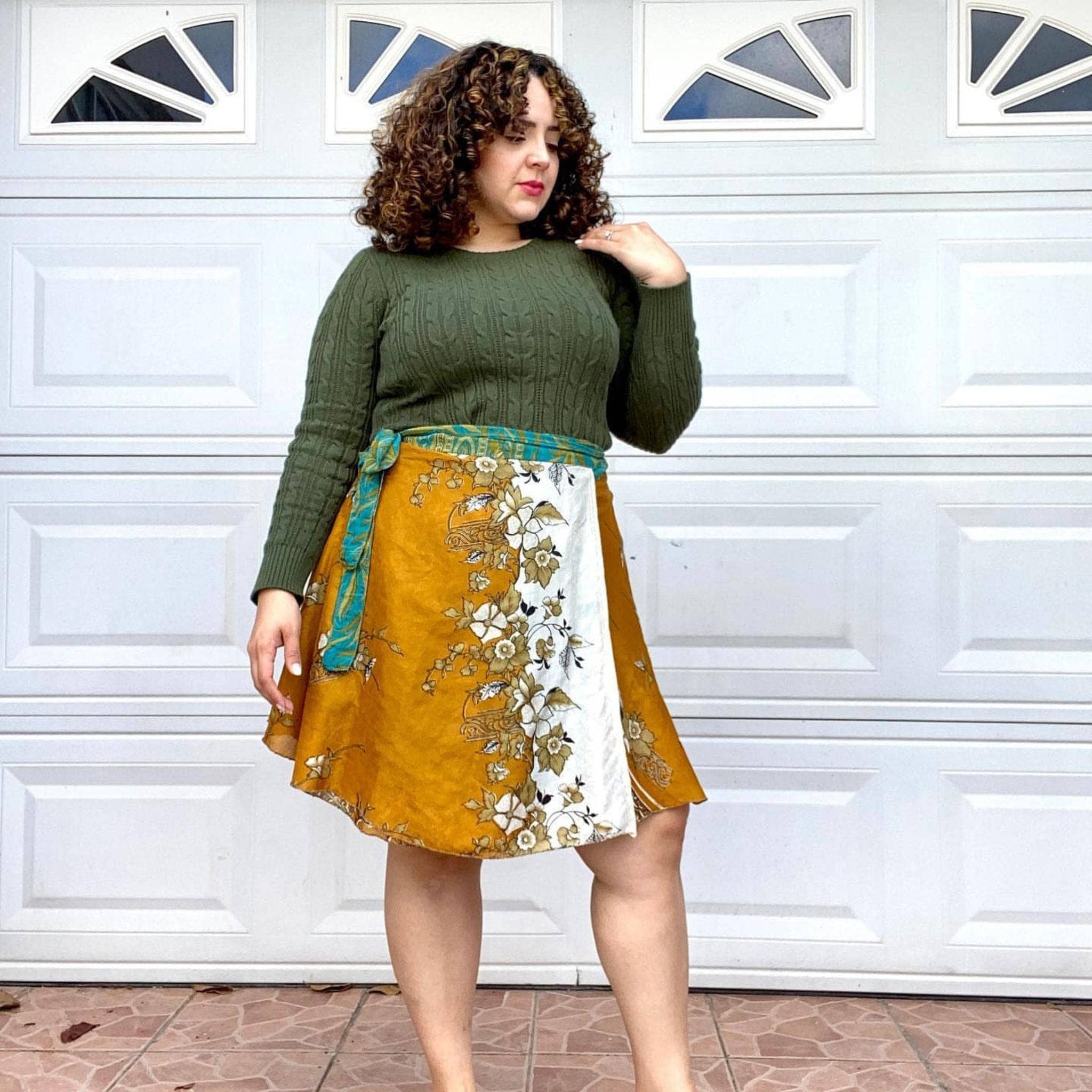 Darn Good Yarn Knee-Length: "Mini" Sari Wrap Skirts — detail shot 7