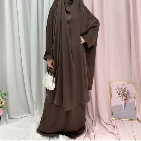 Mariam's Collection Mariam's Collection MJ008  Nida Fabric 2-Piece Set Jilbab — lifestyle worn / used context