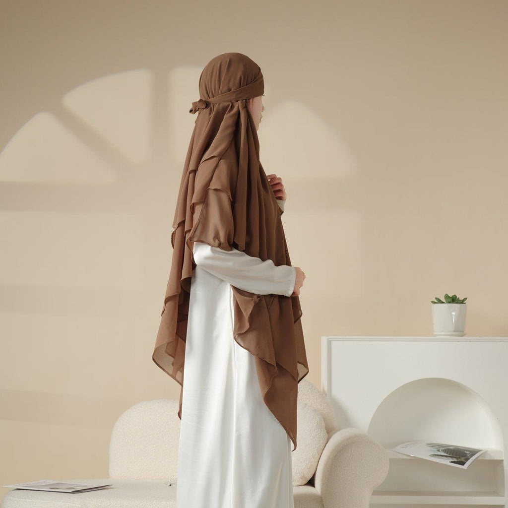 Mariam's Collection Mariam's Collection MK017 Scarf 3-Layer Long Khimar — lifestyle worn / used context
