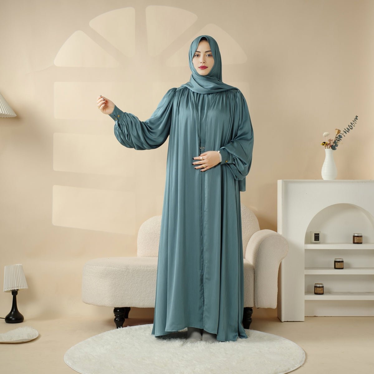 Mariam's Collection Lantern Sleeve Abaya, 4-Piece Set Large Pleated Sleeves Abaya (MOA084) — Mariam's Collection branding close-up