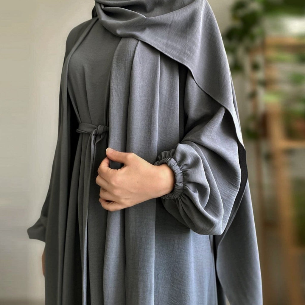 Mariam's Collection Solid Color Elegant Open Abaya with Pockets | 3-Piece Set Open Abaya (MOA092) — detail shot 6