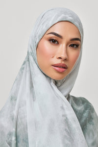 Modal Hijab - Whispering Leaves Veiled 