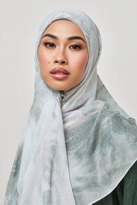 Modal Hijab - Whispering Leaves Veiled 