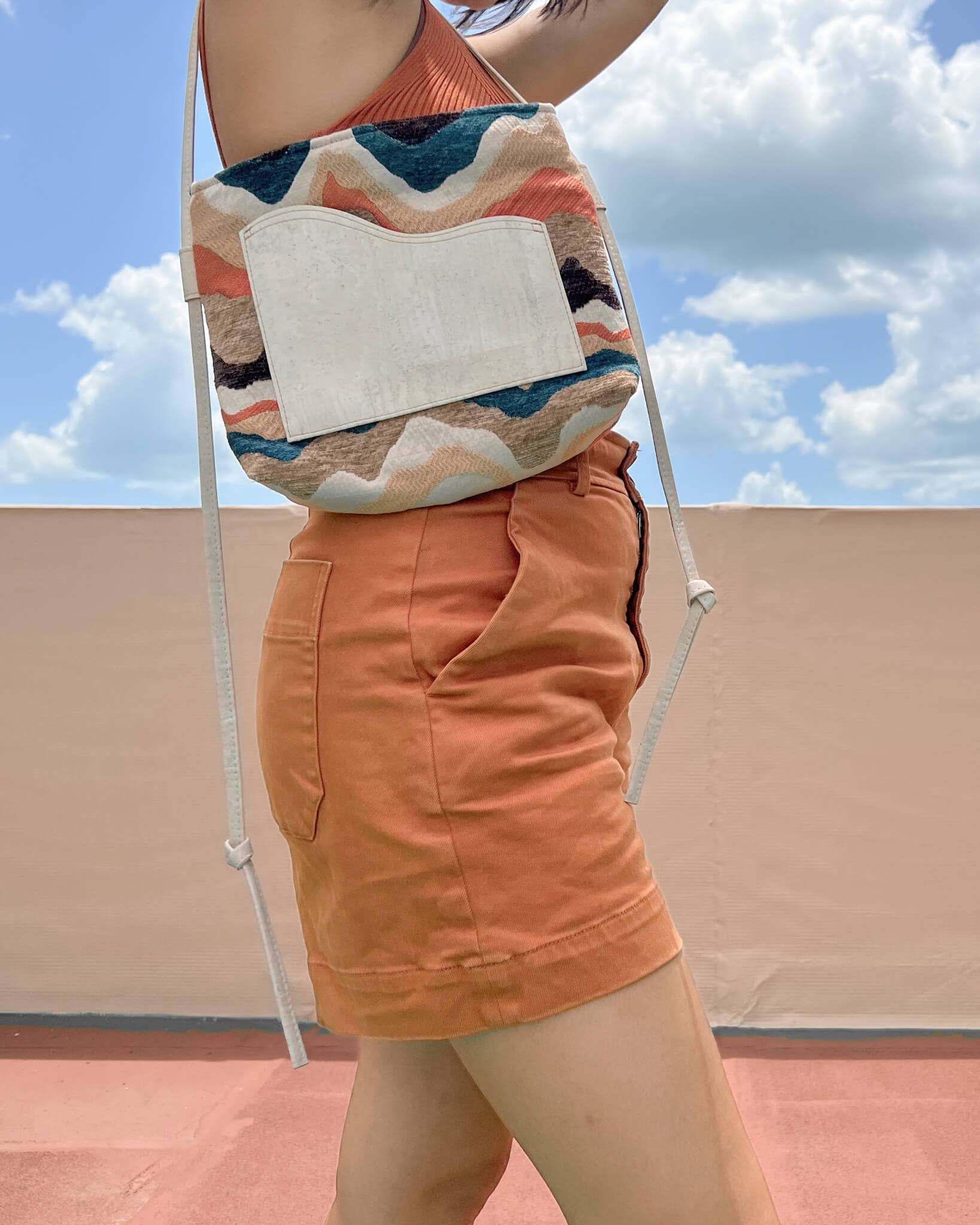 WONENA Yabisi Montañita Crossbody - Sand & Winikunka — construction detail