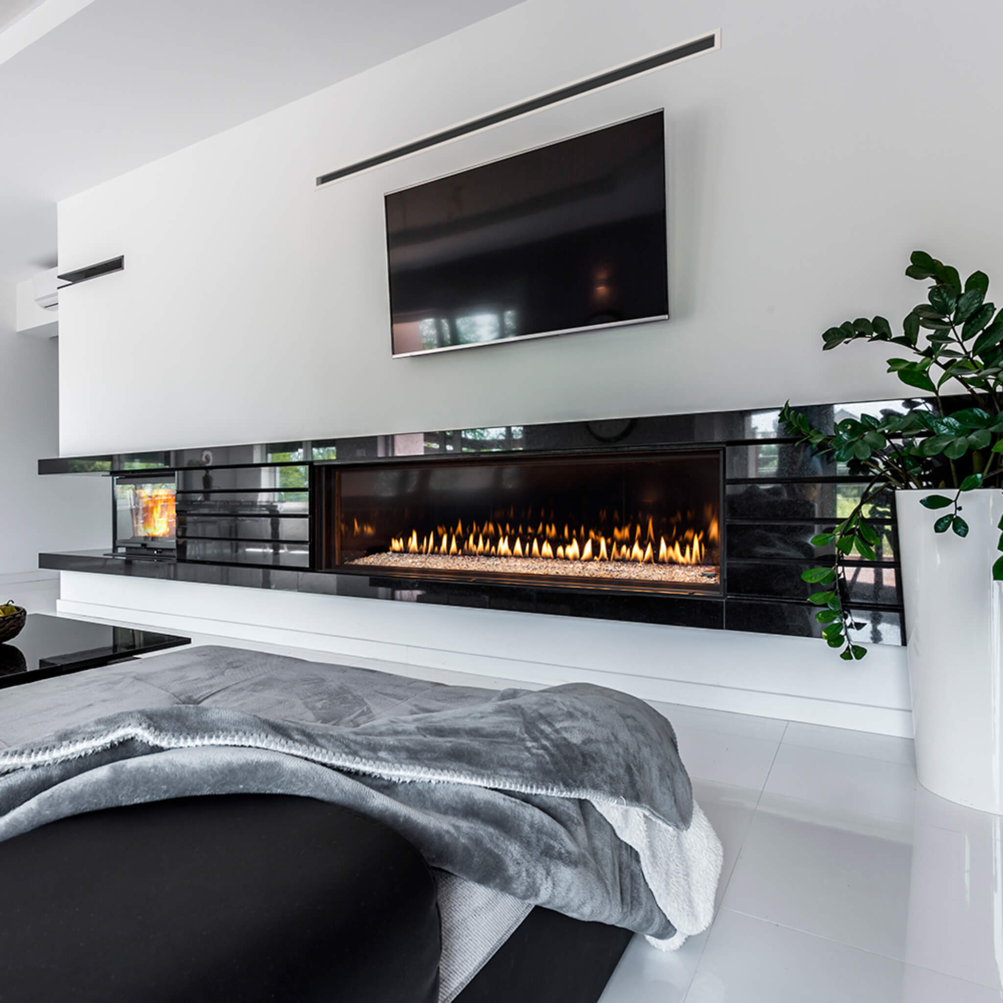 Montigo Distinction 63-Inch Single Sided Linear Direct Vent Natural Gas Fireplace [D6315NI-2] (SAK34218) – SAKSBY WHOLESALE, 