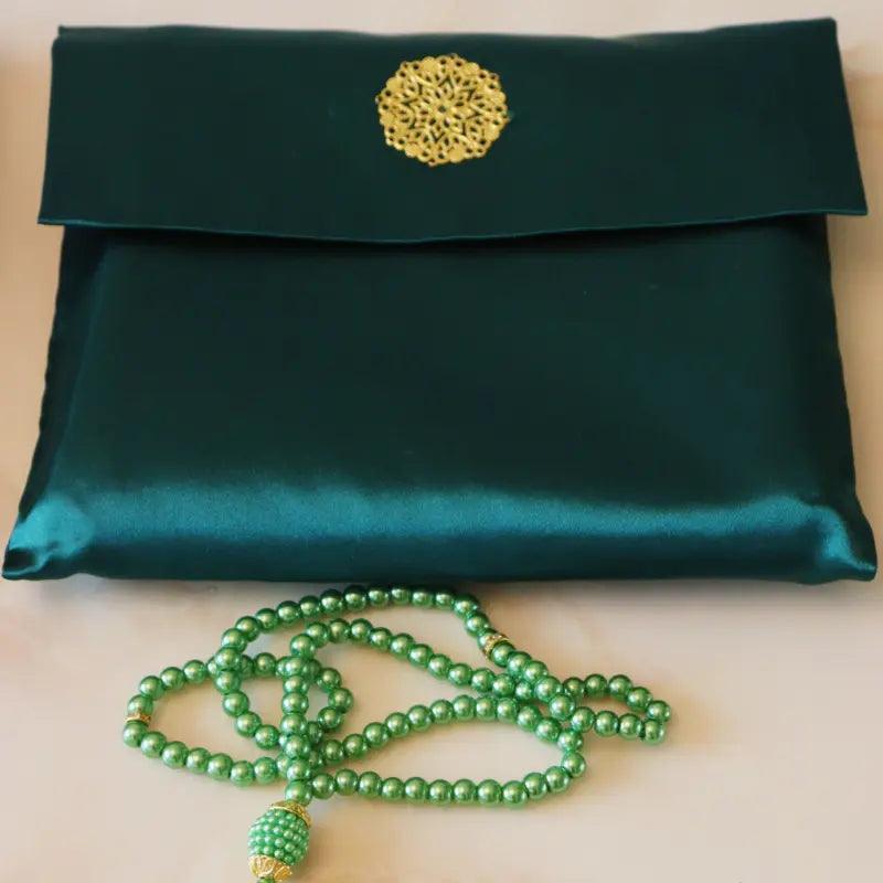 Mariam's Collection Mariam's Collection Luxury Prayer Mat and Tasbeeh Set (MR048) — detail shot 9