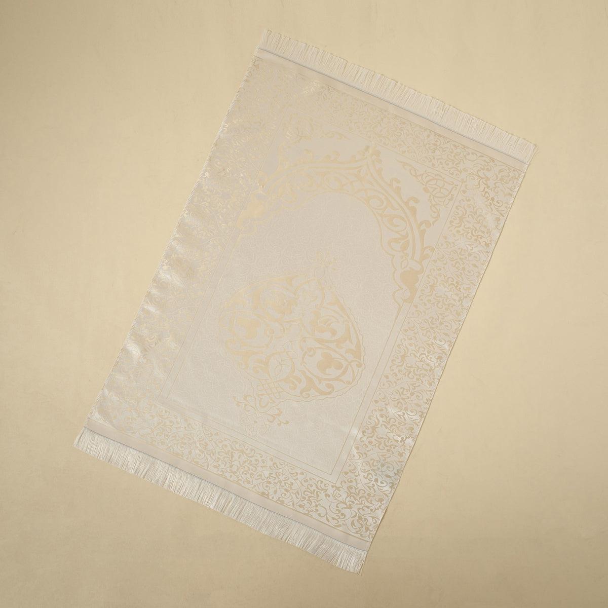 Mariam's Collection Mariam's Collection New Luxury Prayer Mat and Tasbeeh Set (MR056) — detail close-up