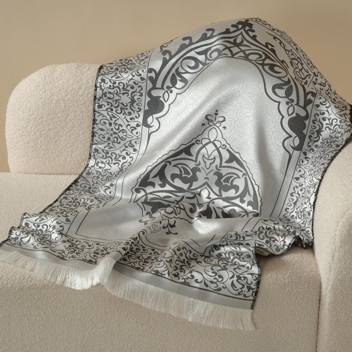 Mariam's Collection Mariam's Collection New Luxury Prayer Mat and Tasbeeh Set (MR056) — detail shot 7
