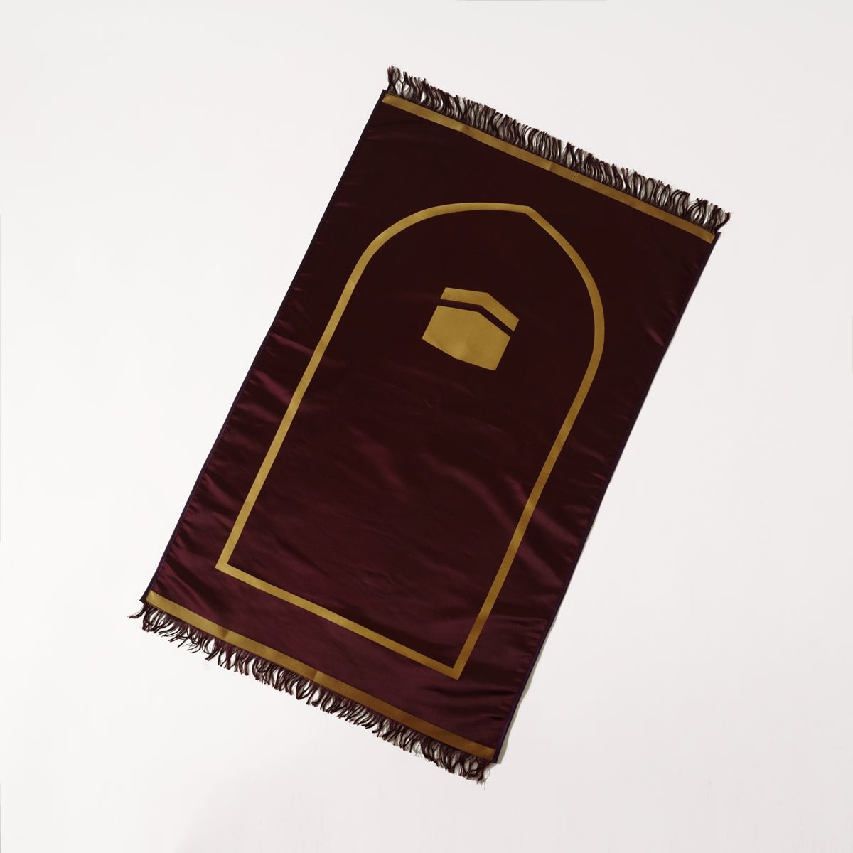 Mariam's Collection MR065 Eco-Friendly New Luxury Prayer Mat and Tasbeeh Set — in-use photo