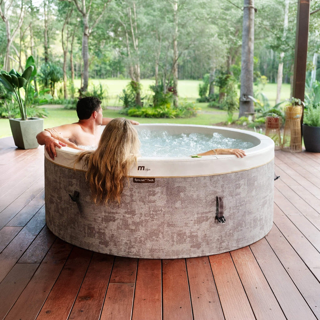 MSpa Cocoon Verto Series Six-Person Inflatable Round Hot Tub With Hydro Massage [F-CO063WE] (SAK50928) – SAKSBY WHOLESALE, vi