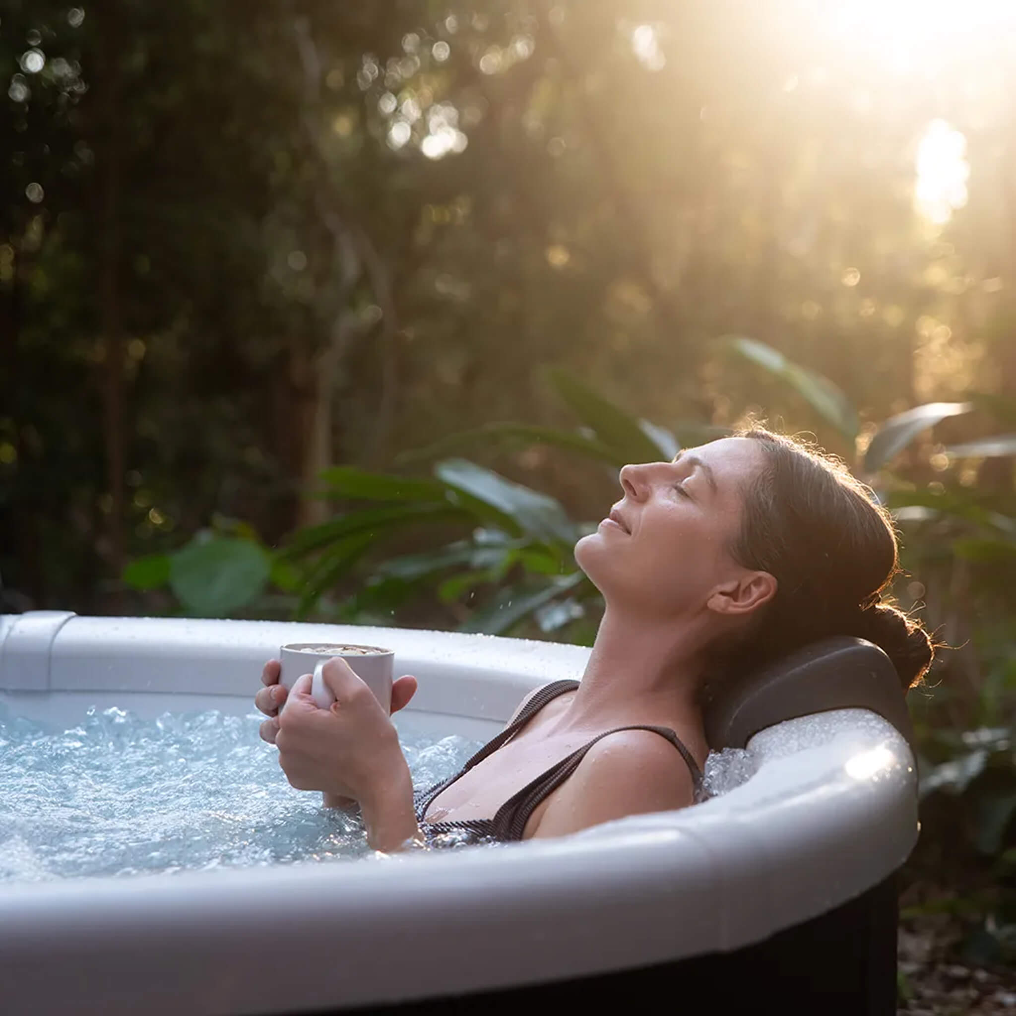MSpa Denver Frame Series Six-Person Inflatable Round Hot Tub With Hydro Massage [F-DE066W] (SAK87043) – SAKSBY WHOLESALE, vie