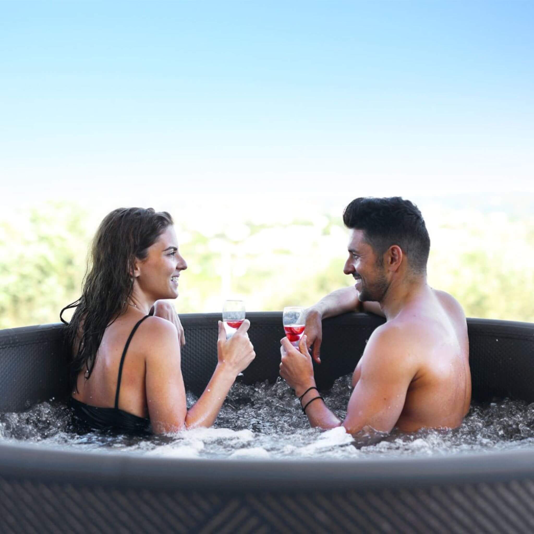 MSpa Mono Frame Series Luxury 6-Person Inflatable Round Hot Tub With WIFI Control [F-MO063W] (SAK75263) – SAKSBY WHOLESALE, v